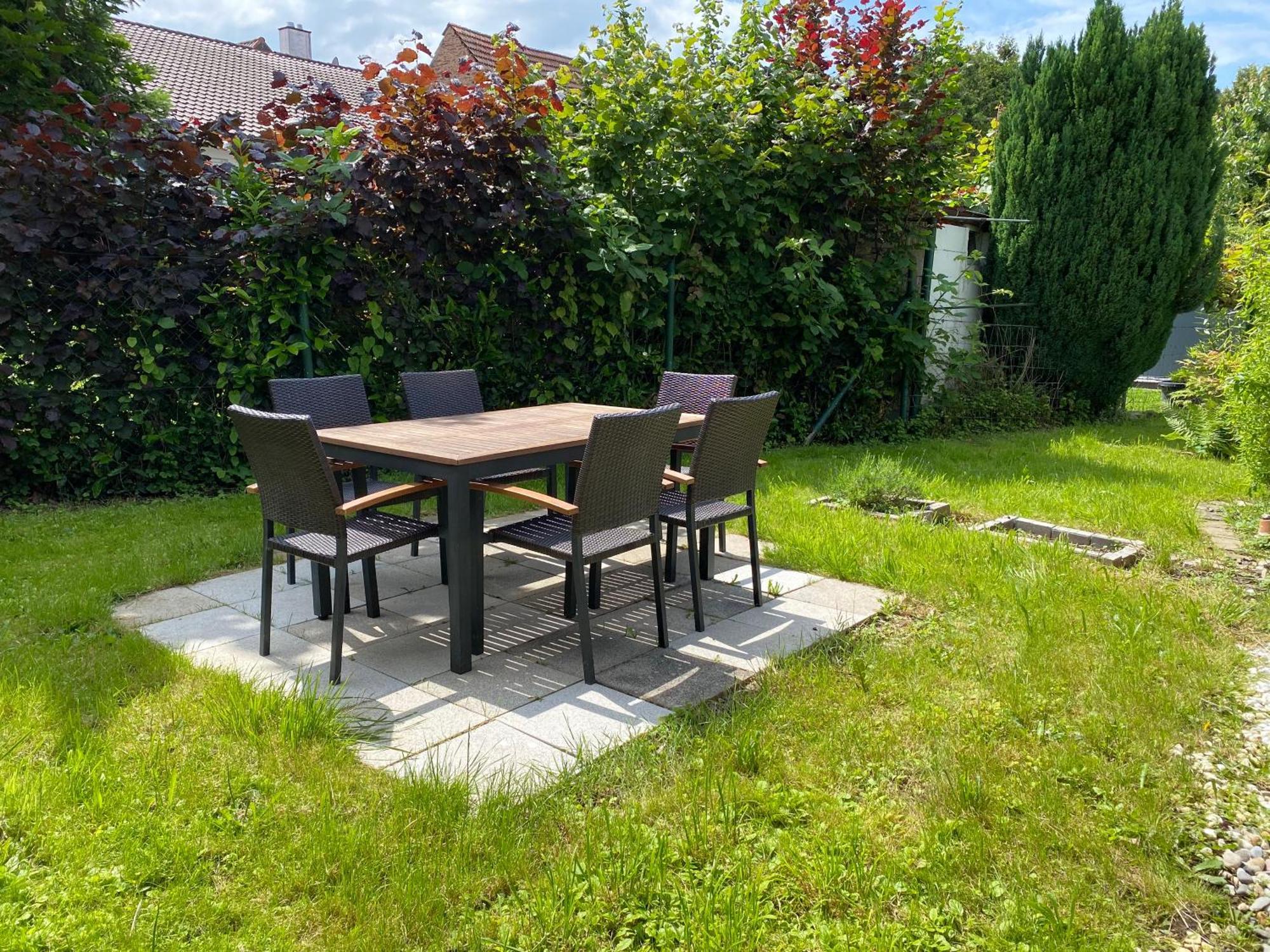 Stadtrand Oase Karlsruhe Mit Balkon Ngoại thất bức ảnh