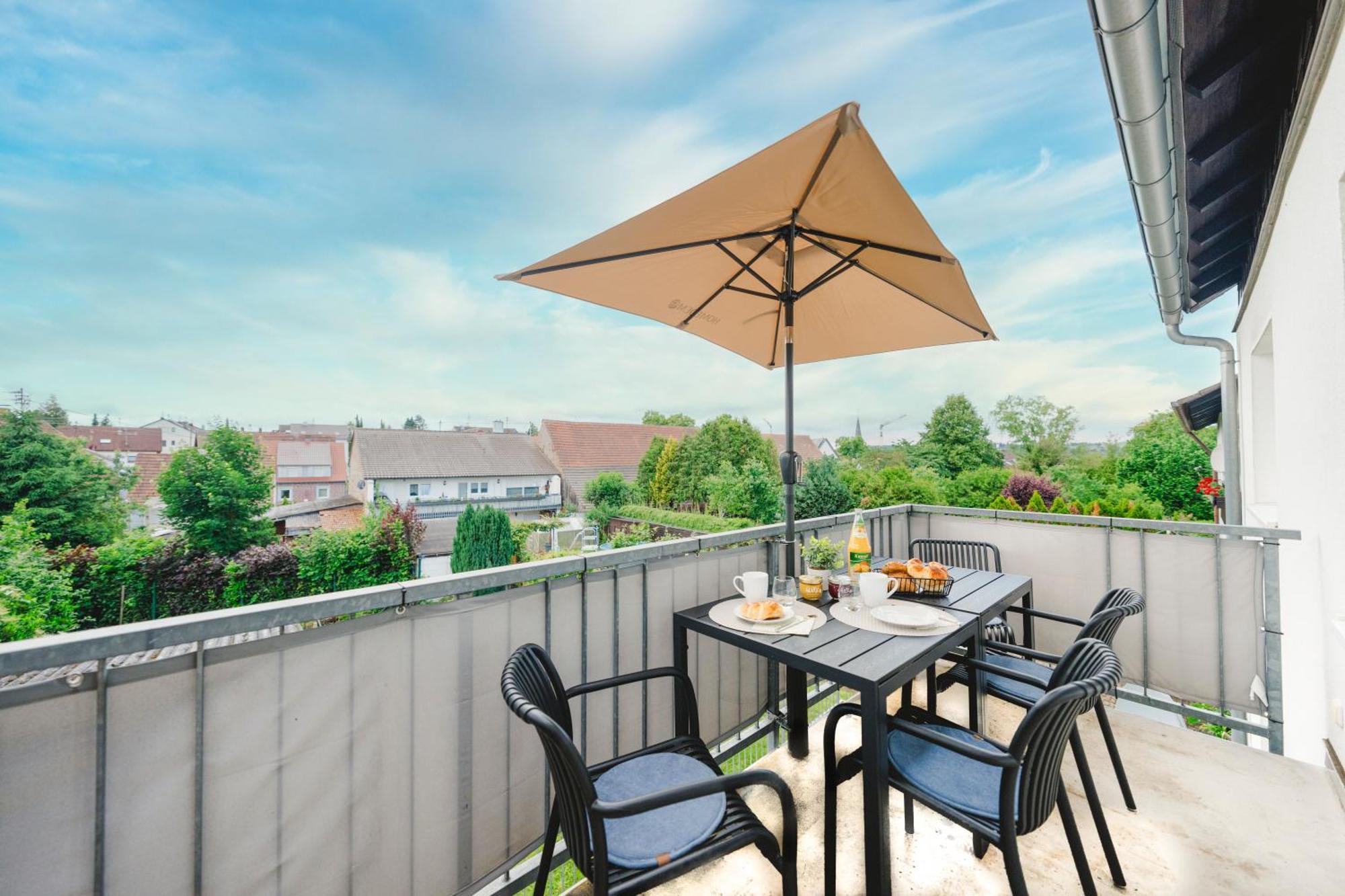 Stadtrand Oase Karlsruhe Mit Balkon Ngoại thất bức ảnh